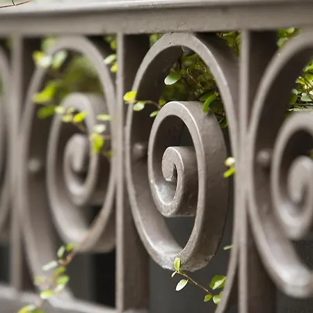 Ξενοδοχείο Moliere 4*