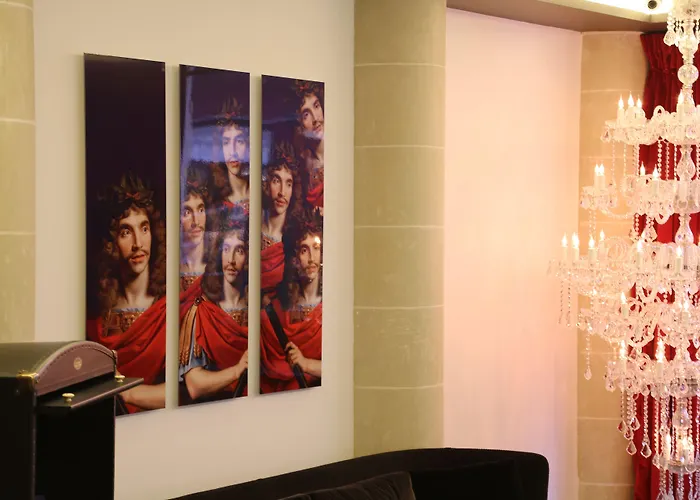 Отель Moliere 4*