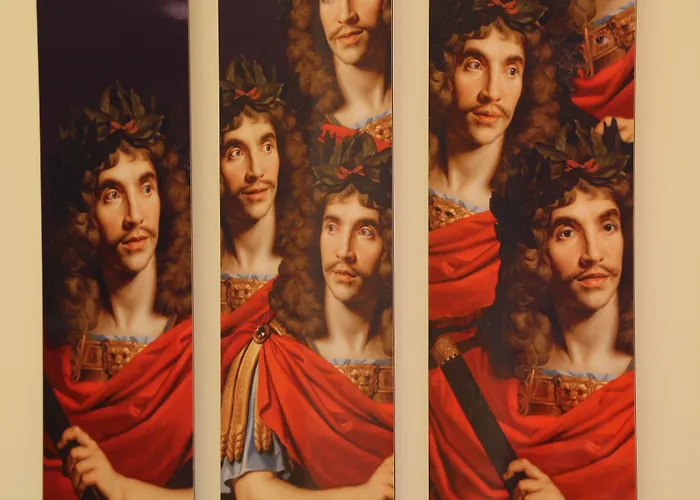 Отель Moliere Париж