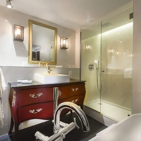Hotel Molière 4*